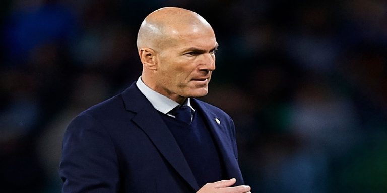 زيدان يرفض دعوة الاتحاد الفرنسي لحضور نهائي المونديال