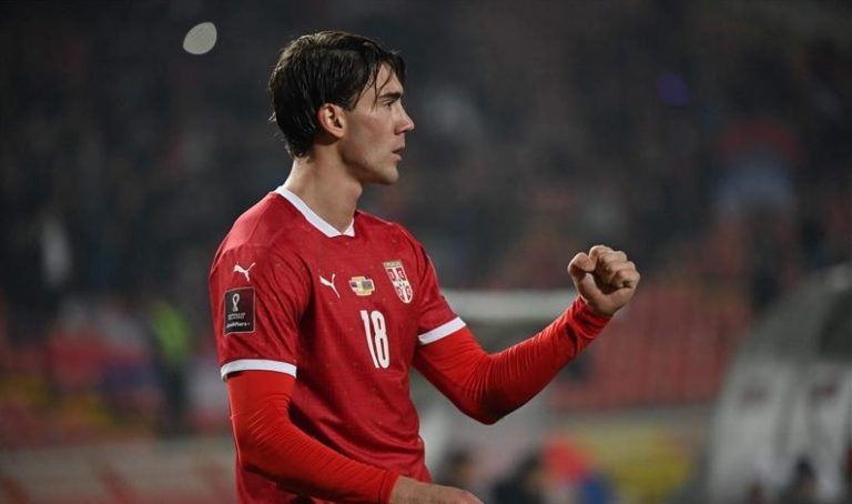 رغم الاصابة.. نجم صربيا يتمسك بأمل المشاركة ولو بساق واحدة