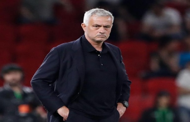 مورينيو يرفض تدريب منتخب بلاده