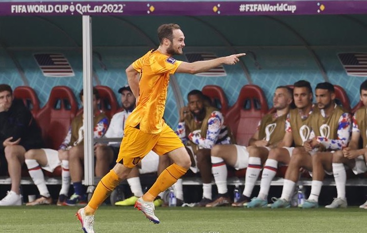 هولندا “التكتيكية” تُحبط طموح اميركا “العنيدة” وتهزمها بثلاثية