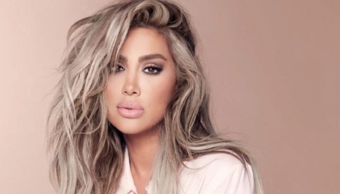 “بحركة استهزاء”.. مايا دياب تسخر من إعلامية عربية (فيديو)