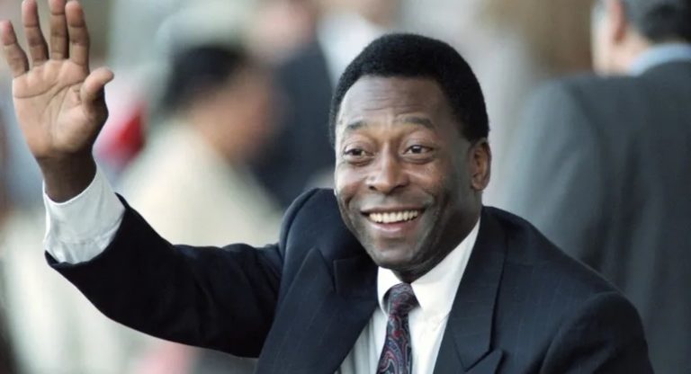 بيليه.. سيرة حياة “الجوهرة السوداء”