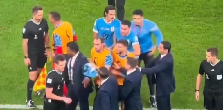 فيديو فضح ما فعله.. عقوبة قاسية تنتظر مدافع الأوروغواي