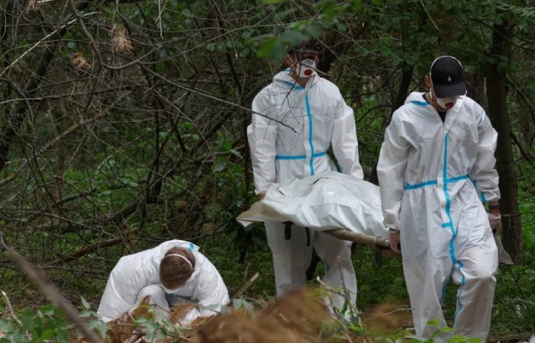 قائد روسي يطعن أوكرانية حتى الموت