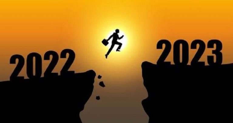 كيف تبدأ عام 2023 بسعادة؟
