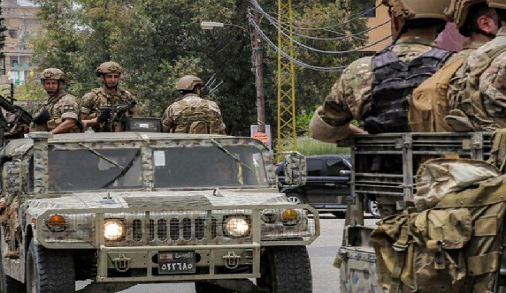 مداهمة للجيش في بريتال بحثاً عن مطلوبين