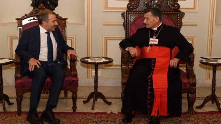 باسيل من بكركي: “هيدا حكي للتسلاية”!