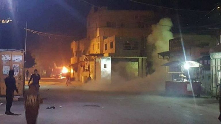 مقاومون يستهدفون حاجز “الجلمة” في جنين