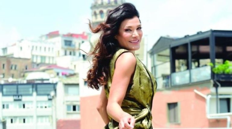 بعد مسلسل “ستيلتو”.. ندى بو فرحات تثير الجدل بالصور