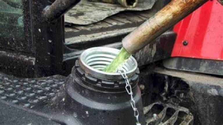 انخفاض سعري البنزين والمازوت وارتفاع سعر الغاز