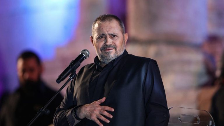 “سلطان الطرب” لم يخضع لعملية جراحية