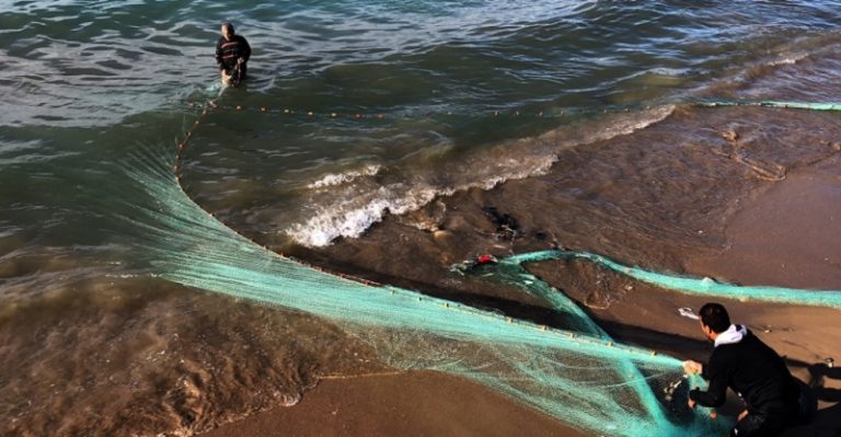نزاع بالديناميت بين بحرَيْ صور والصرفند