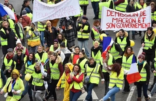 فرنسا تستعد لتظاهرات احتجاجية ضد مشروع رفع سن التقاعد