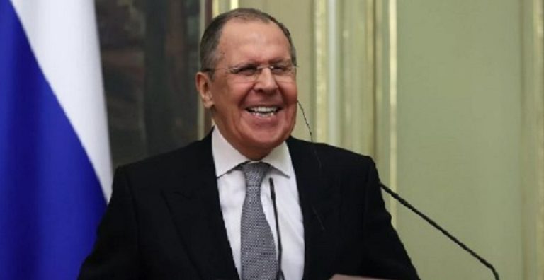 لافروف يحقق أمنية طفل.. ما هي؟