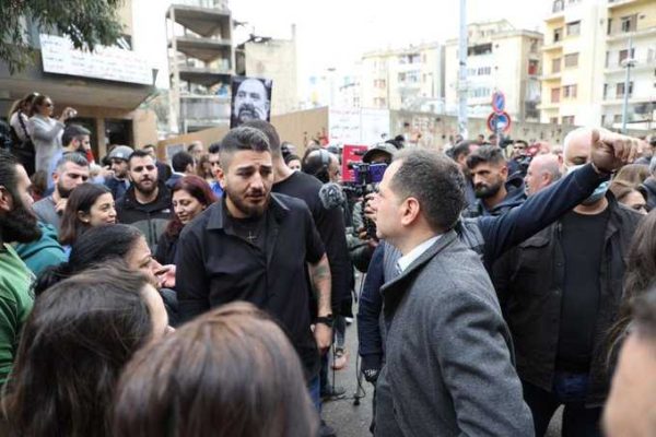 الجميّل عن توقيف نون: آخر فصول شريعة الغاب