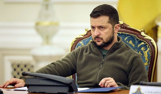 زيلينسكي يفرض عقوبات على 198 شخصية