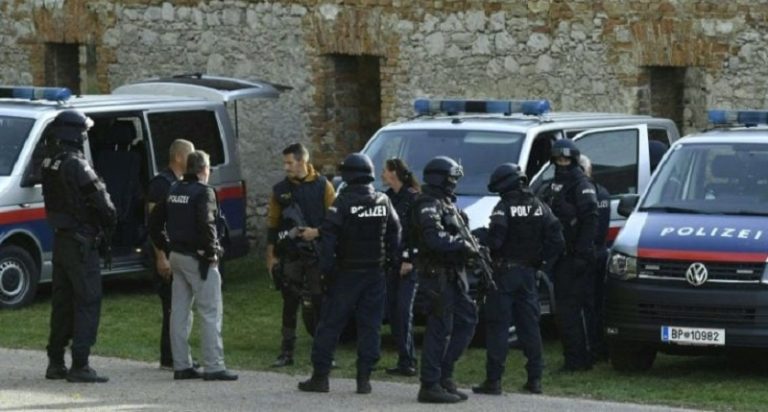 قتيل وجريح بإطلاق نار في ثكنة عسكرية بالنمسا