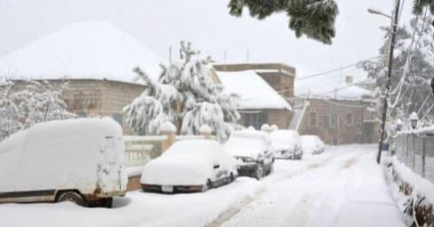 اليكم الطرقات الجبلية المقطوعة بسبب الثلوج