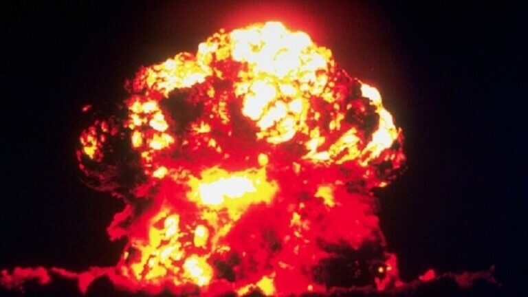 انفجار الأرجنتين من السماء (فيديو)!