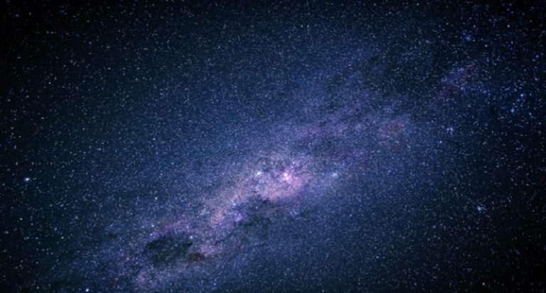 بالفيديو: اكتشاف مجرات مثيرة بالقرب من “بداية الكون”!