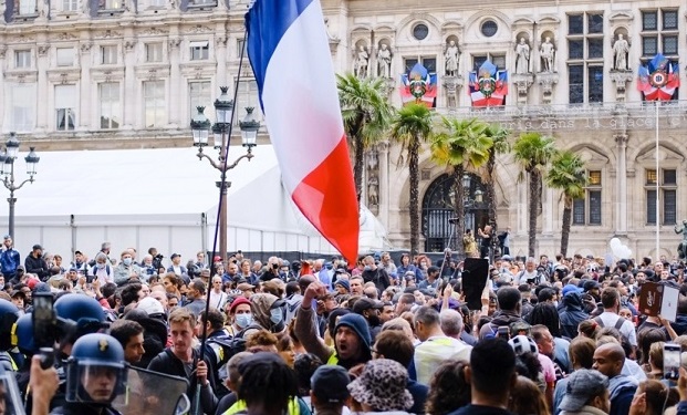 إضراب عام في فرنسا إحتجاجاً على تعديل نظام التقاعد