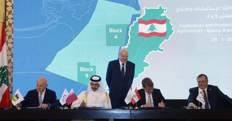 ثلاثي التنقيب عن النفط في لبنان وقع إتفاقيّتي الإستكشاف: عمليات المسح تنطلق الأسبوع المقبل