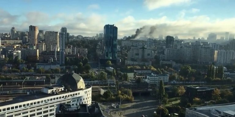 بعد فضيحة فساد.. استقالة مسؤولين كبار في أوكرانيا