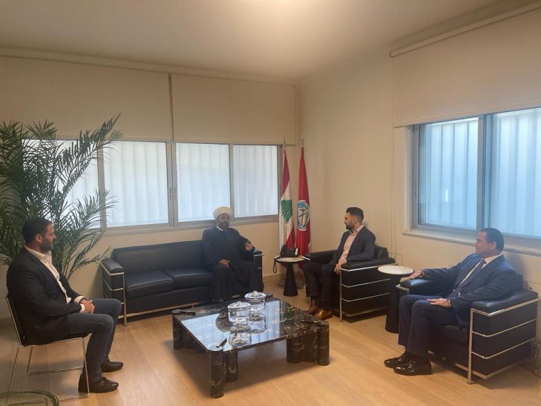 تيمور جنبلاط التقى بخاش على رأس وفد من نقابة الأطباء