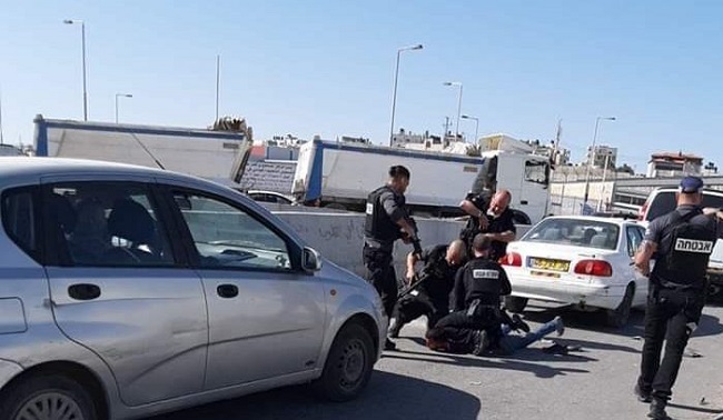 الخارجية الفلسطينية تتهم الاحتلال بـ”إعدام” فلسطيني عند حاجز تفتيش