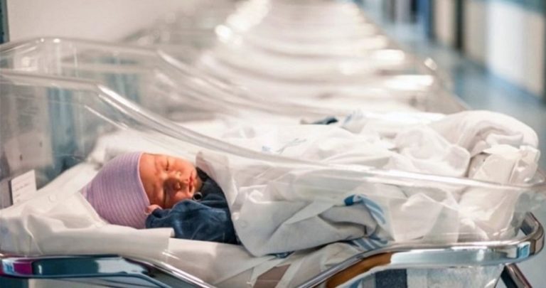 كيف تحمي رضيعك من متلازمة الموت المفاجئ؟