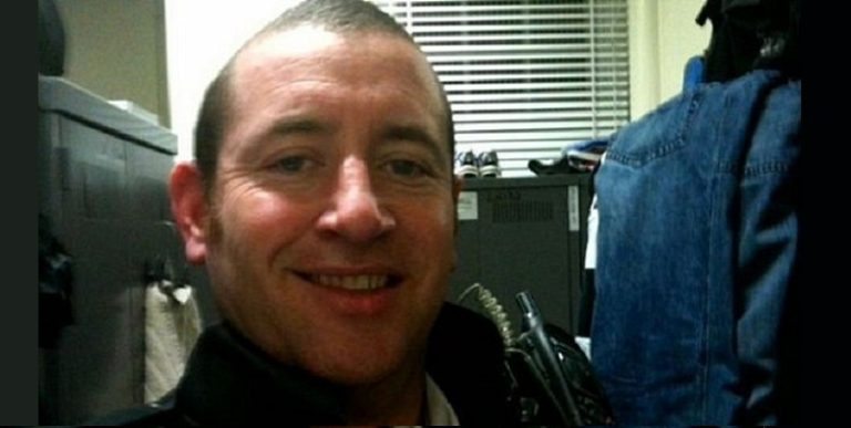 إعترافات فظيعة.. ضابط بريطاني يرتكب 49 جريمة جنسية (صور)