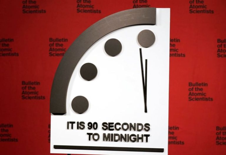 “ساعة القيامة” تحركت!