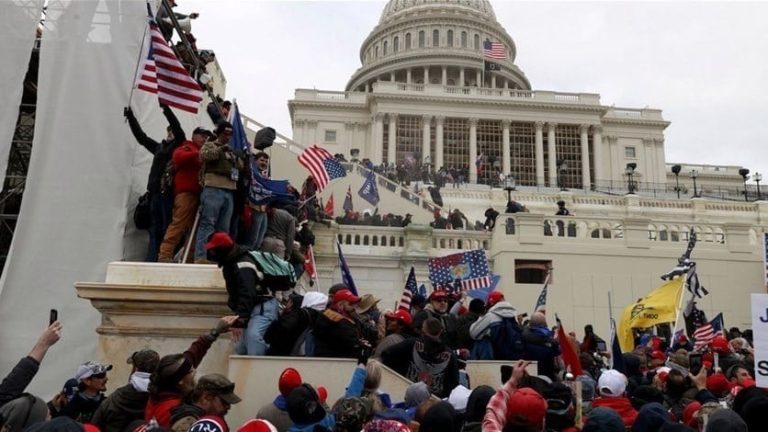 بعد عامين من الهجوم على الكابيتول الأميركي.. الشرطة تبحث عن 350 متورط