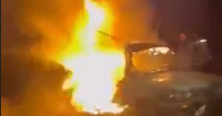 بالفيديو: قتيلان بحادث سير في فيطرون