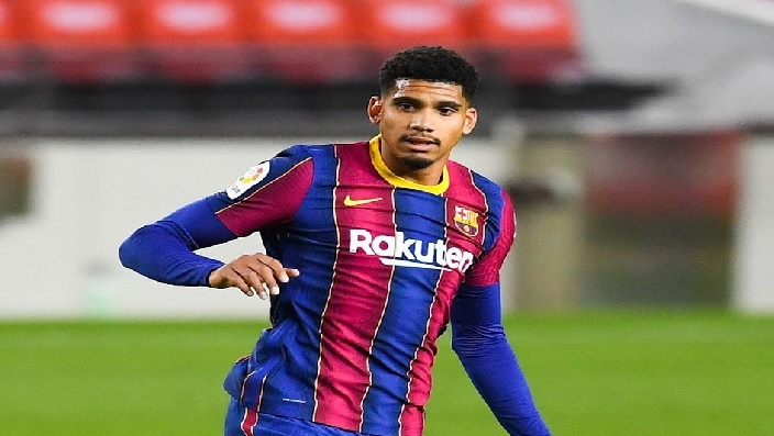 أراوخو يثير القلق في برشلونة قبل الكلاسيكو