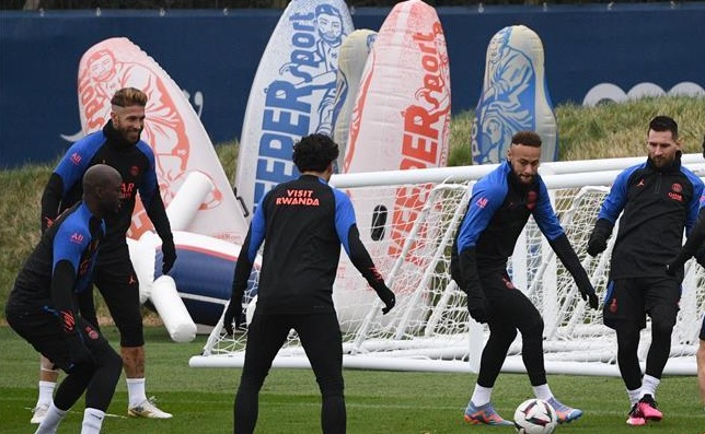 سان جيرمان يحدد موعد تدريبه الأول في قطر