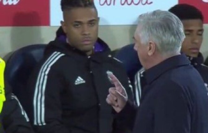 بالفيديو.. مشادة بين انشيلوتي ورودريغو