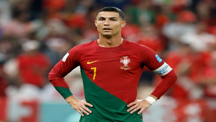 جماهير النصر تتدافع لشراء قميص كريستيانو رونالدو