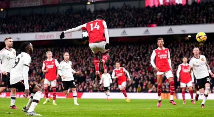 الدوري الانكليزي لكرة القدم: الارسنال يهزم مانشستر في مباراة مثيرة
