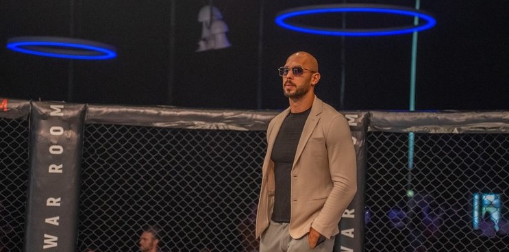 “صراصير وقمل وظلام”.. أندرو تيت يشتكي من ظروف سجنه برومانيا