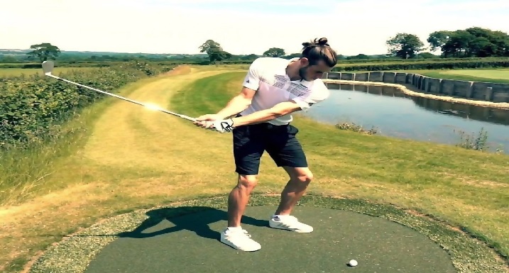 بعد اعتزاله.. بيل يعود للعبته المفضلة