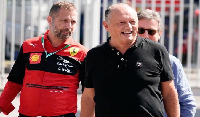 فاسور: سيكون هناك مساواة بين لوكليرك وساينز