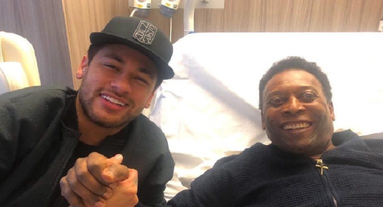 نيمار يغيب عن جنازة بيليه