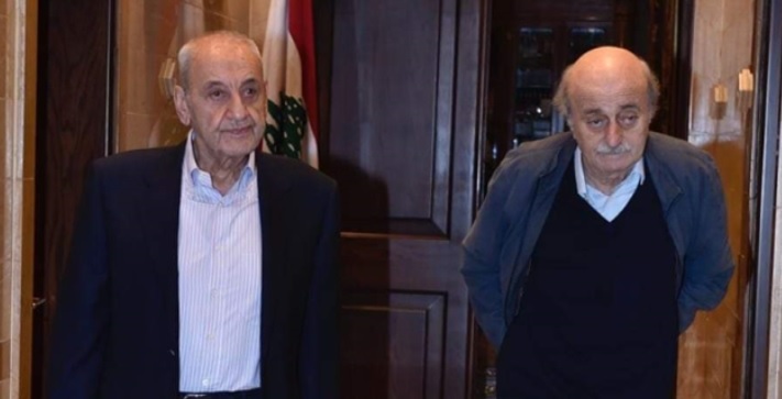 بعد أنباء عن رفض جنبلاط تلقي اتصال من بري.. الإشتراكي يوضح