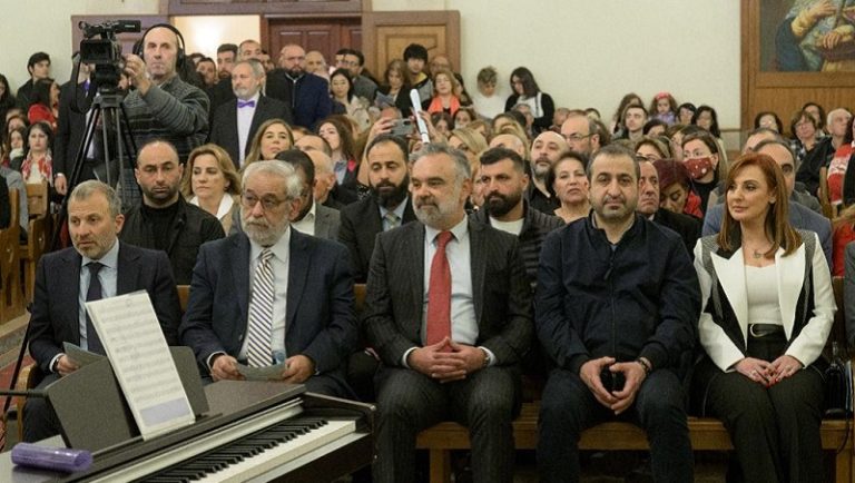 “الوطني الحر” و “الطاشناق” برسيتال ميلادي في برج حمود