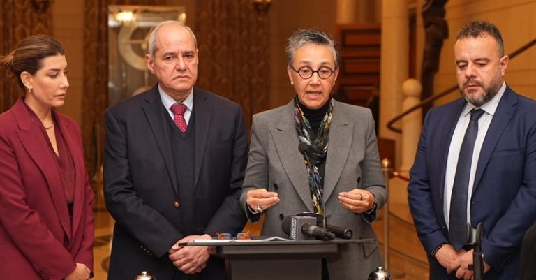 إعتصام النواب.. هروب من التوافق؟