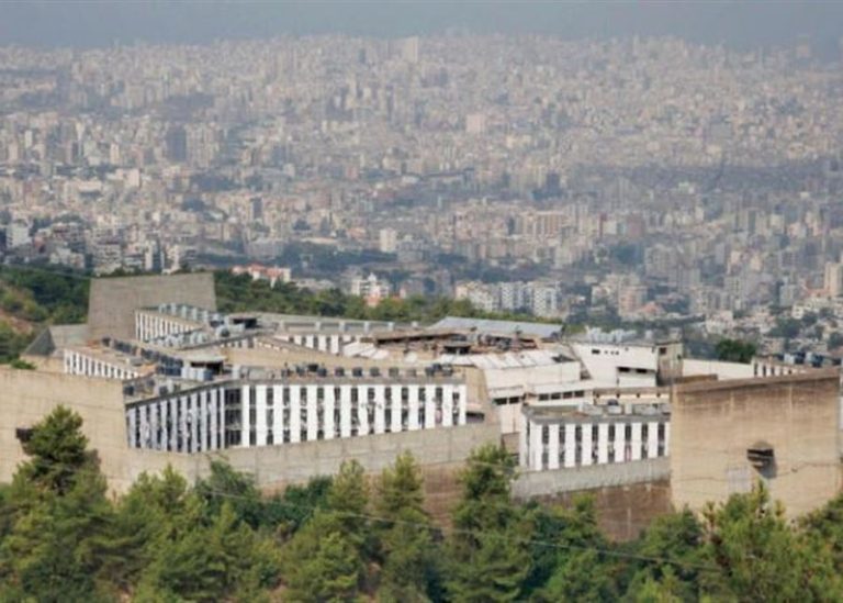 بالصورة.. موقوفون في سجن رومية يعلقون مشانقهم