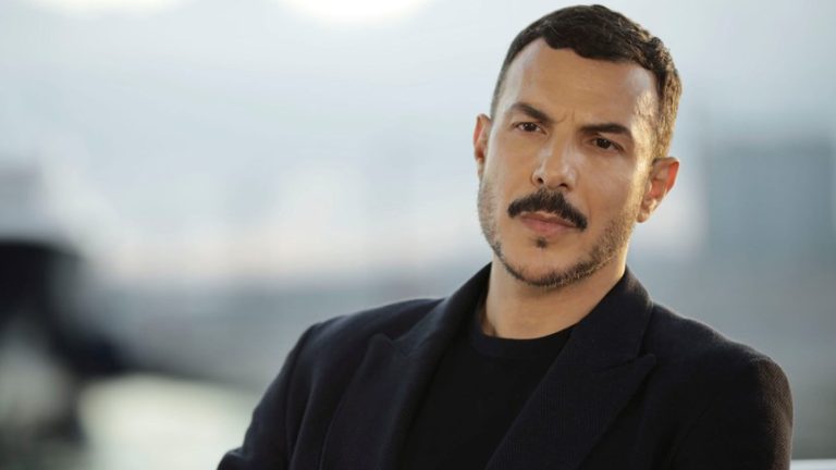 ما صحة حصول باسل خياط على مليون دولار؟