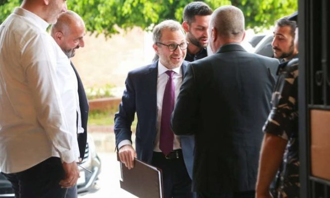 عرضٌ فرنسي لباسيل… فهل يُوافق؟