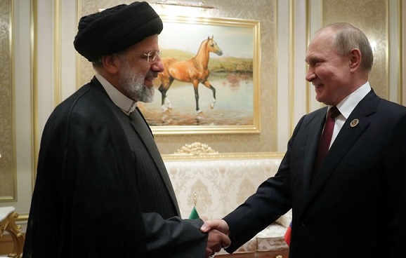 بوتين ورئيسي بحثا مشاريع الطاقة والنقل